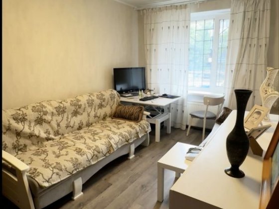 Продам 2-комнатную киевку с агв на Клушина