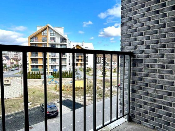 Двокімнатна квартира з лоджією Гостомель