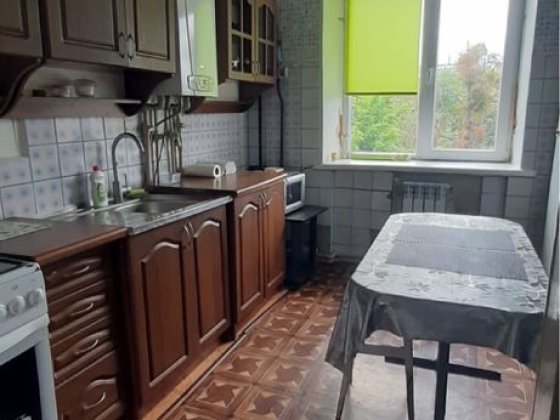 Квартира 3-х кімнатна з автономним опаленням Ізюм