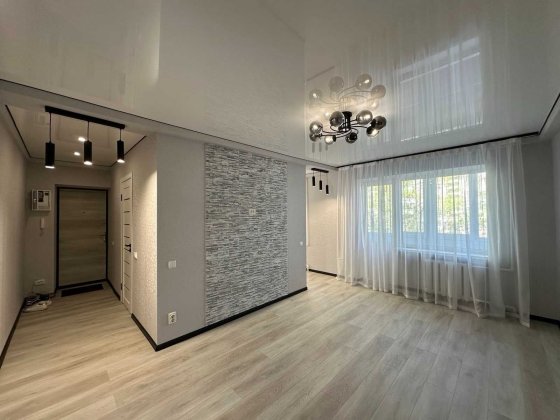 ПРОДАЖ 2-кімн. на вул. Звенигородській Кам'янське