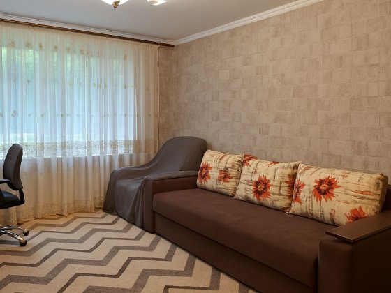 Продається 2-кімнатна квартира Казатин