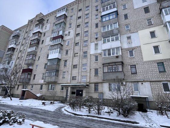 Продається 2-кімнатна квартира Казатин