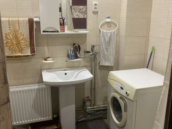 Продажа 1-комнатной квартиры с автономным отоплением.Изюм. Ізюм