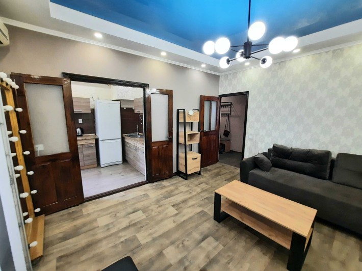 ПРОДАЖ 2-кімн. з АО у центральній частині міста (Н) - фото 1