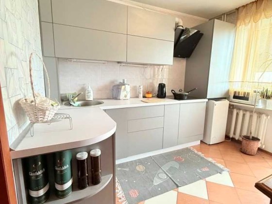 У продажу 3х кiмнатна квартира розташована на низькому поверсi. Черноморск