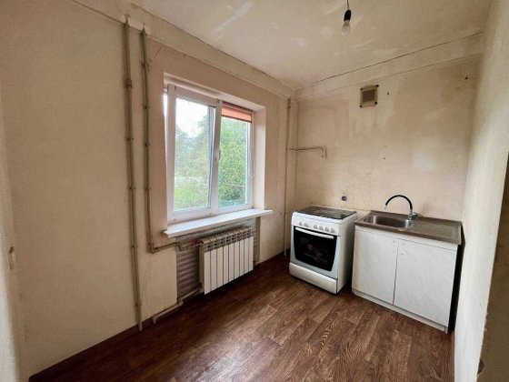 1 кімн. квартира, 3/5 , М. Чиженка (Матросова) біля "КРЕДО" Каменское