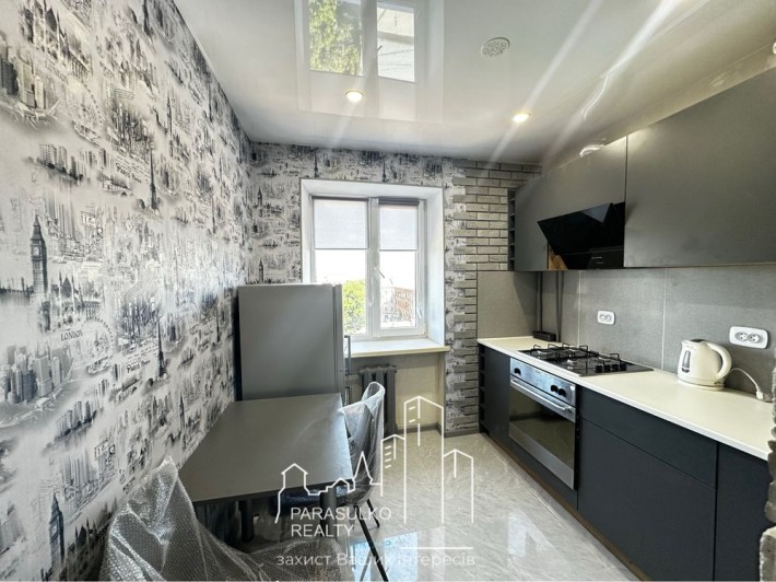 Продам 2-х кімнатну квартиру з ремонтом! - фото 1