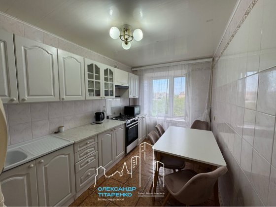 Затишна 3-и кімнатна квартира ‼️ Кам'янець-Подільський