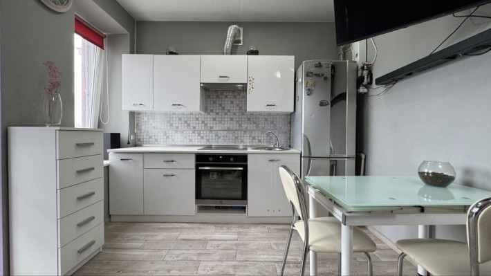 Продаж квартири з ремонтом,  Гостомель - фото 1