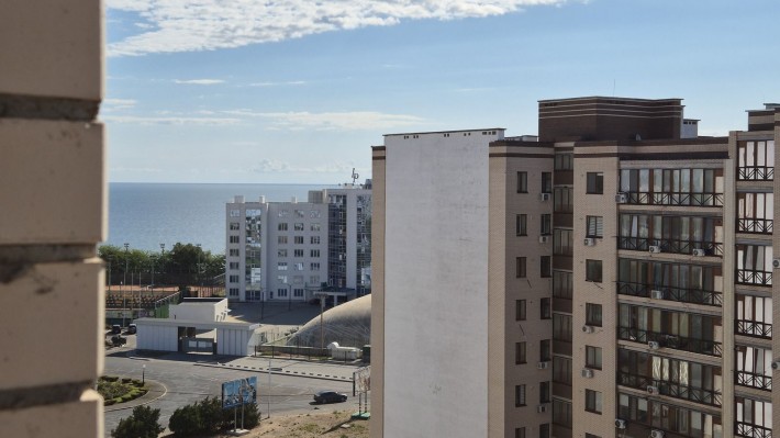 Двухуровневая квартира в новом доме у моря - фото 1