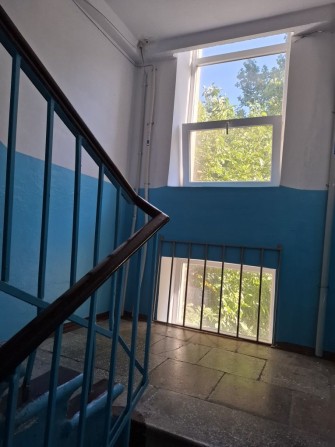 Продам 2 комнатную квартиру - фото 1