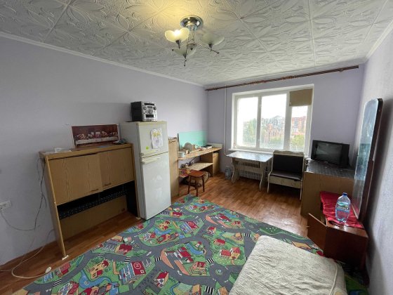 Продаж секції, мікрорайон жовтневий, район "Сільпо" Кам'янець-Подільський