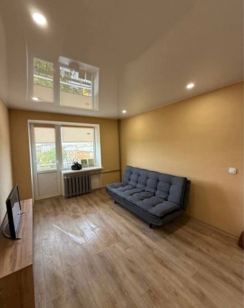 Продам квартиру з ремонтом ! - фото 1