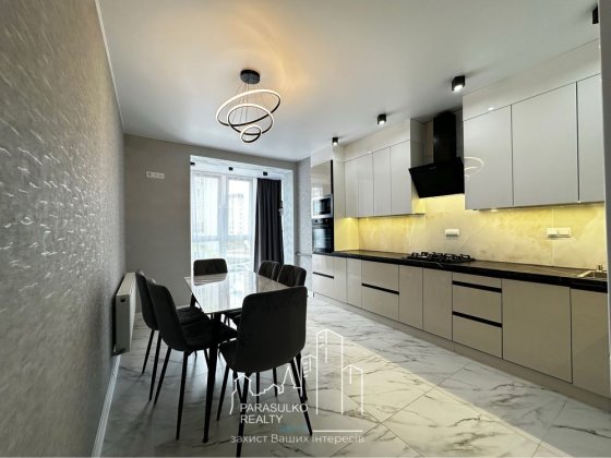 Продам новеньку 2-о кімнатну квартиру з ремонтом Кам'янець-Подільський