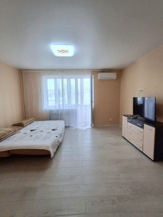 Продам 2к квартиру в самом центре Черноморска! - фото 1