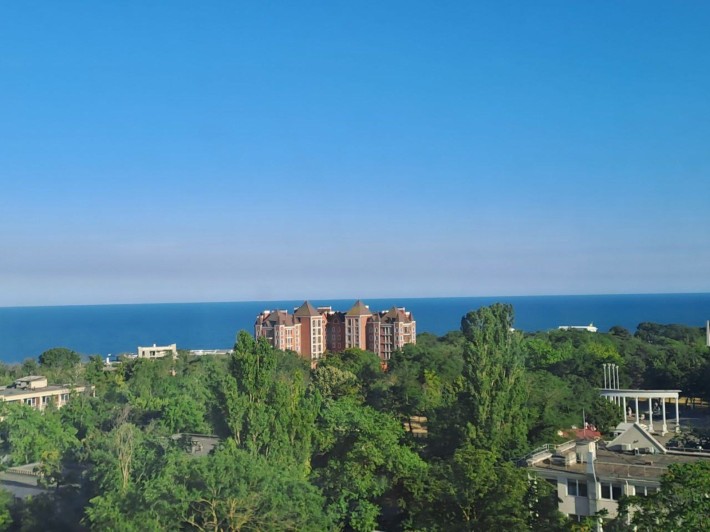 Большая двухкомнатная квартира у моря г.Черноморск - фото 1
