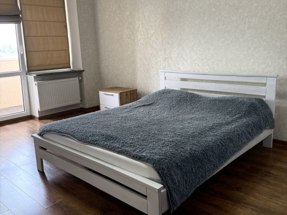 Продається простора дворівнева квартира поруч з центром! Каменец-Подольский