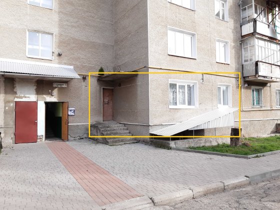 Продається 1-кімнатна квартира 1 поверх може бути під бізнес Коломия
