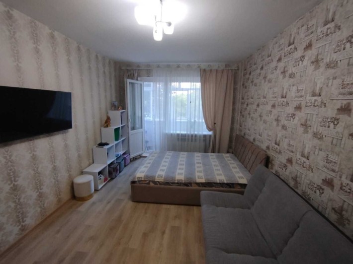 Продажа 1к в 9ти с ремонтом и мебелью - фото 1