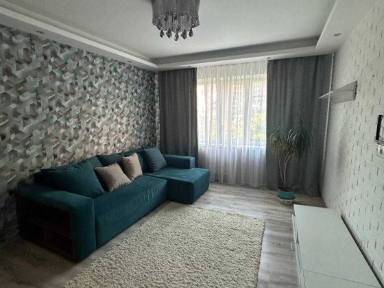 Продається 3-х кімнатна квартира  пр-кт Незалежності Краматорськ