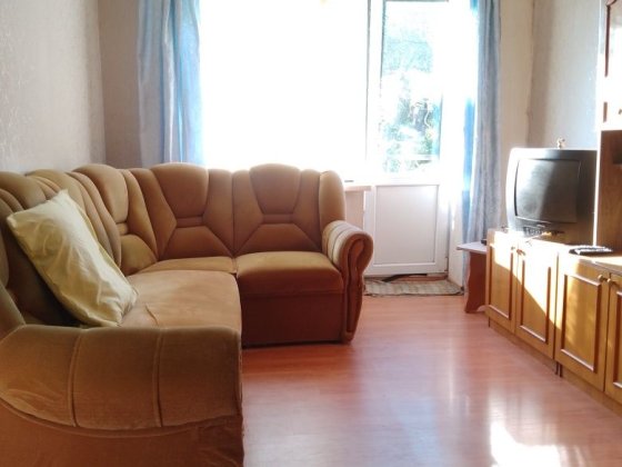 Продам 1-км квартиру Лозовая