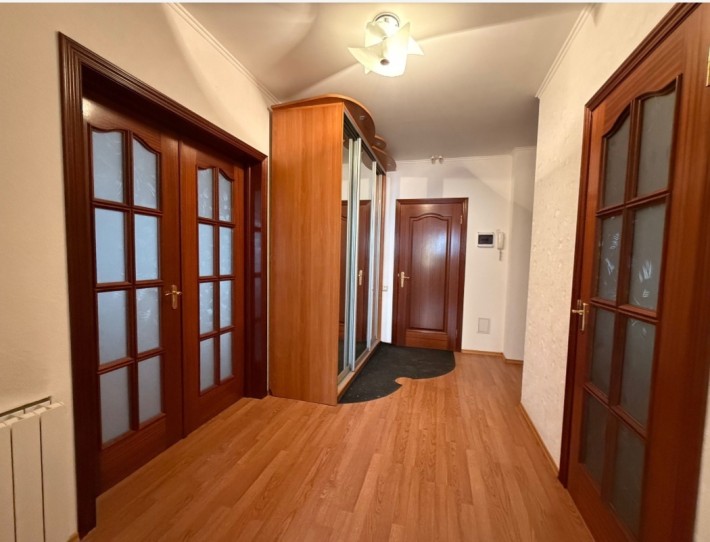 Продаж 2-к квартири по вул. Відпочинку, буд. 12, Святошинський район, м. Київ - фото 1