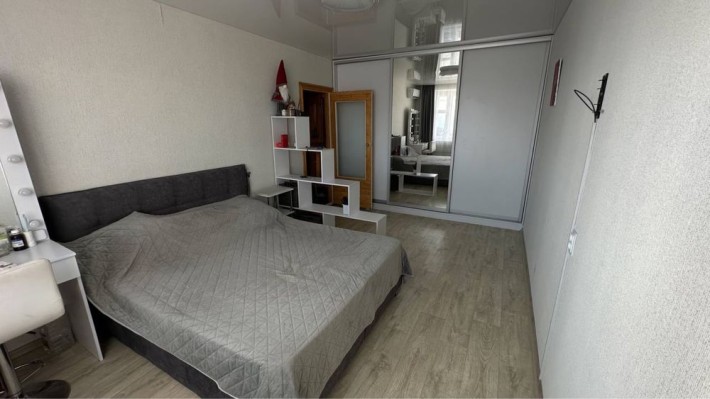 Продам 1-но кімнатну квартиру в центрі міста, біля церкви. - фото 1