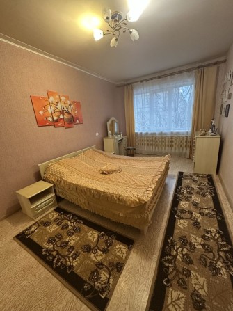 Продам 4-х кімнатну квартиру - чешку - фото 1