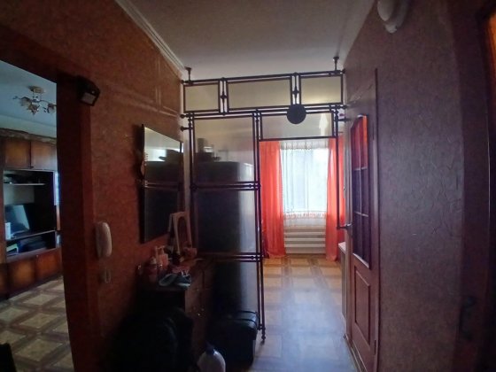 Продам 1-но комн. квартиру Лозова