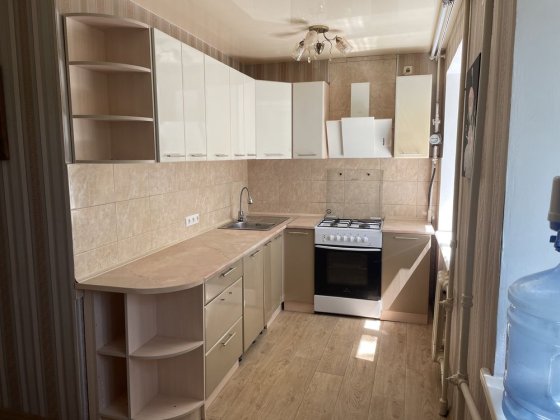 Продам квартиру с перепланировкой Лозовая