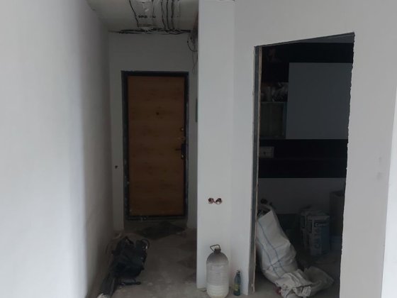 Продам квартиру студия 3-ка Студия институт Марганец