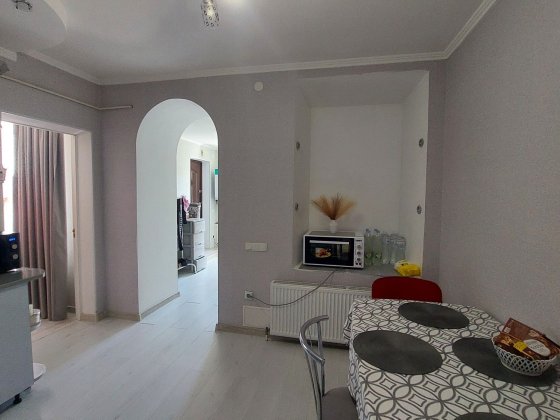 Продам 2-кімнатну квартиру. Вул.Коцюбинського,50. Могилів-Подільський