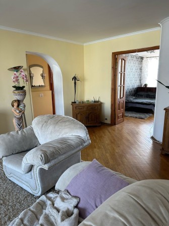 Продається 4-кімнатна квартира з мебелью - фото 1