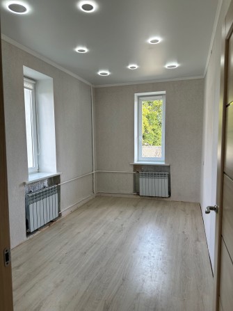 Продам 2-х кімнатну квартиру - фото 1