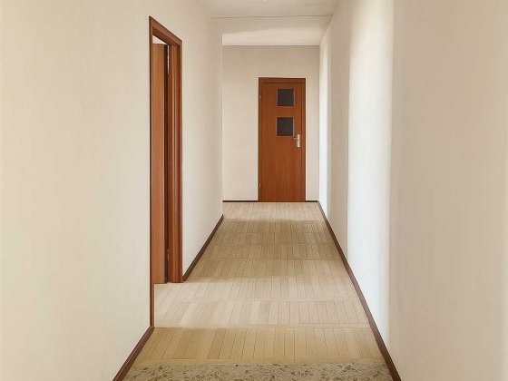 Ціну знижено! Продається 5-кімнатна квартира Нововолынск