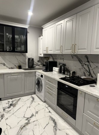 Продаж 3 кімнатної квартири в центрі міста - фото 1