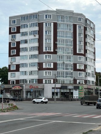 Продам 1-но комнатную квартиру в новострое в Звягеле на Киевской 45 - фото 1