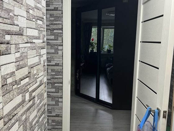 Продам квартиру  2 комнаты,1/5 полностью с ремонтом сделан2023году в Павлоград