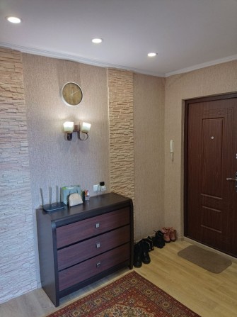 Продам 2-комнатную квартиру - фото 1