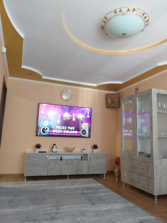 Продам трикімнатну квартиру - фото 1