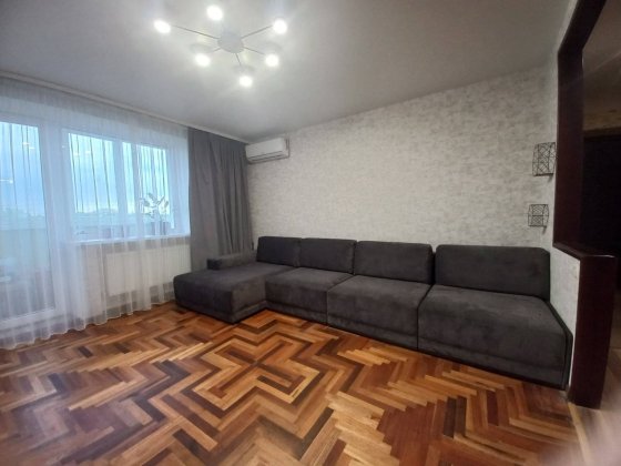 НЕтерміново продам 3-кімнатну квартиру в центрі міста Сміла Смела