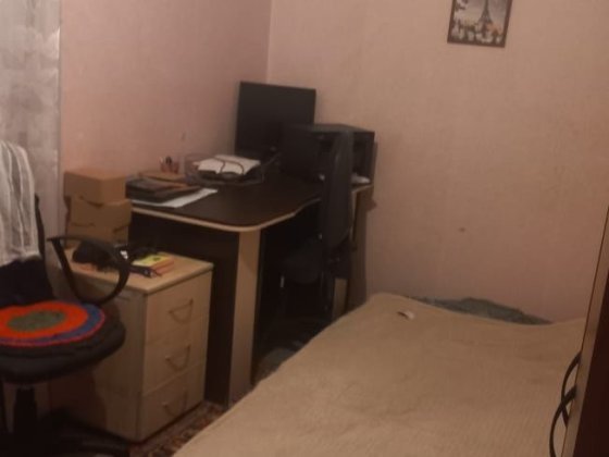 Продам квартиру (машбуд) Смела