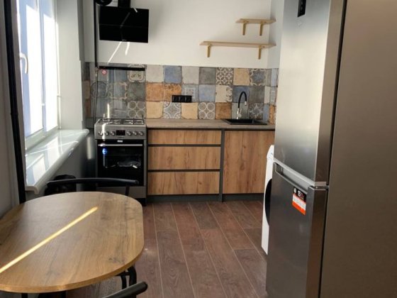 Продается 2 комнатная квартира. Новый ремонт. Славянск. 