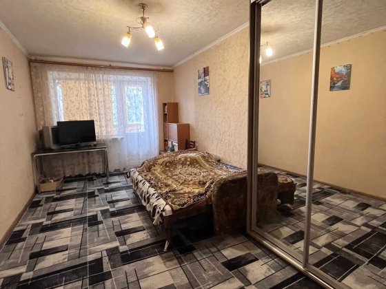 Продается 3-комнатная квартира в Центре Славянск