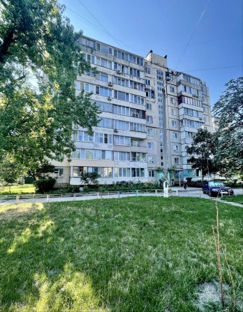 Продаж квартир м.Українка - фото 1