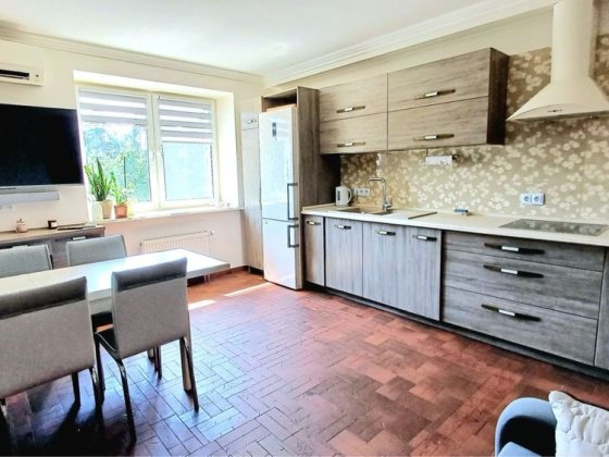 Продам 2х кімнатну квартиру вул.Будівельників, новий будинок Новая Украинка