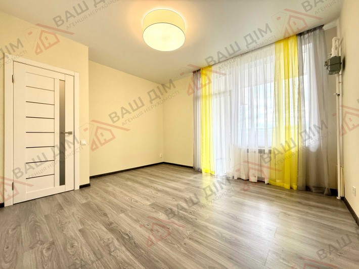 Простора 1-но кімн. квартира, 52 м² в новобудові, вул. Скоропадського - фото 1