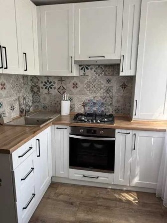 в продаже 1 комнатная квартира в центре. - фото 1