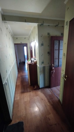 Продам 4-х  кімнатну квартиру - фото 1