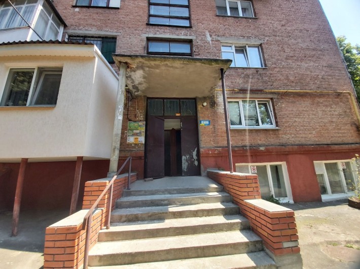 Продам 2к квартиру в Центрі міста!!! - фото 1